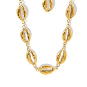Maari Shell Chain Necklace